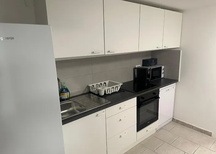 Dantea - New 2025 アパート