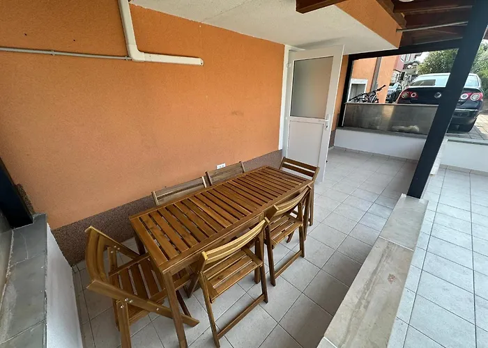 アパート Dantea - New 2025