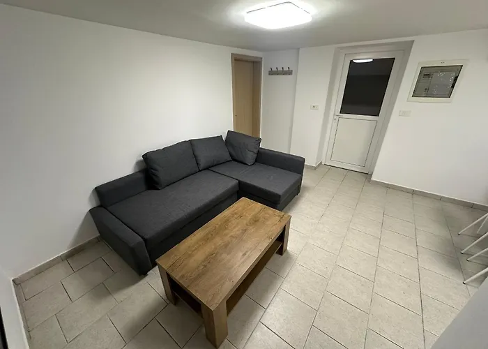 アパート Dantea - New 2025