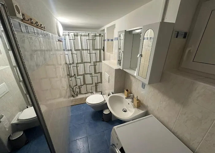 Dantea - New 2025 * Izola