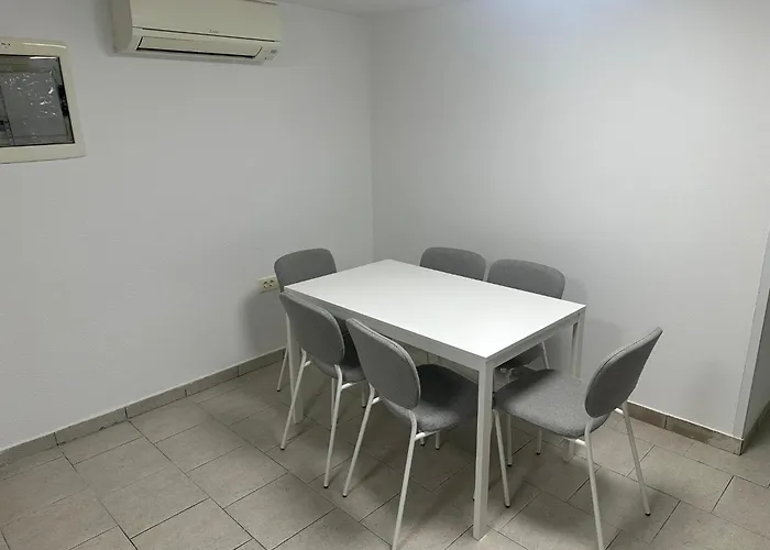 アパート Dantea - New 2025